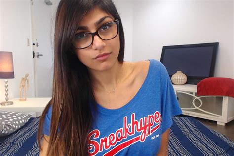 mia khalifa nudes|Mia Khalifa FC